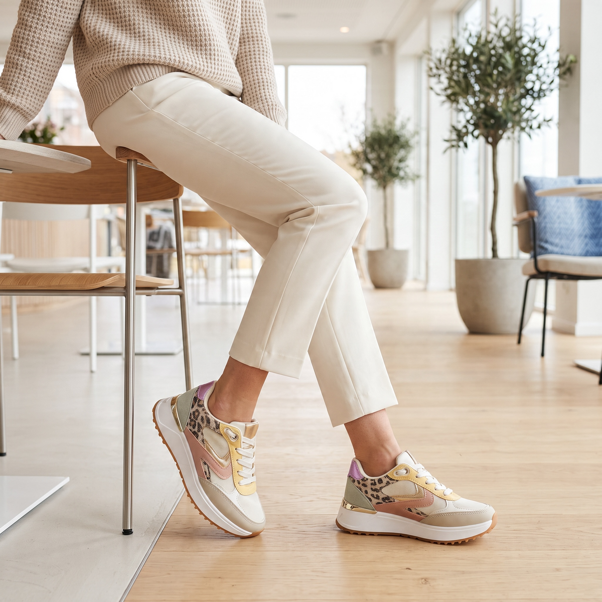 Γυναικεία Sneakers με Λεοπάρ & Πολύχρωμες Λεπτομέρειες – 1066